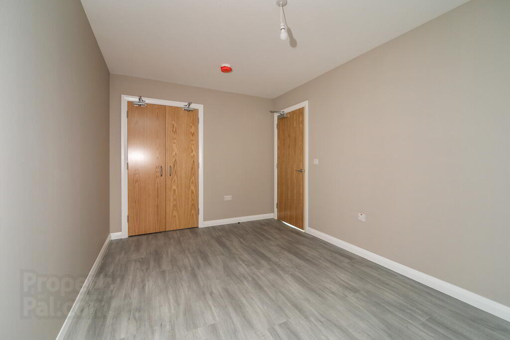 Apt 4 Moat House, 971-973 Upper Newtownards Road 6 of 8