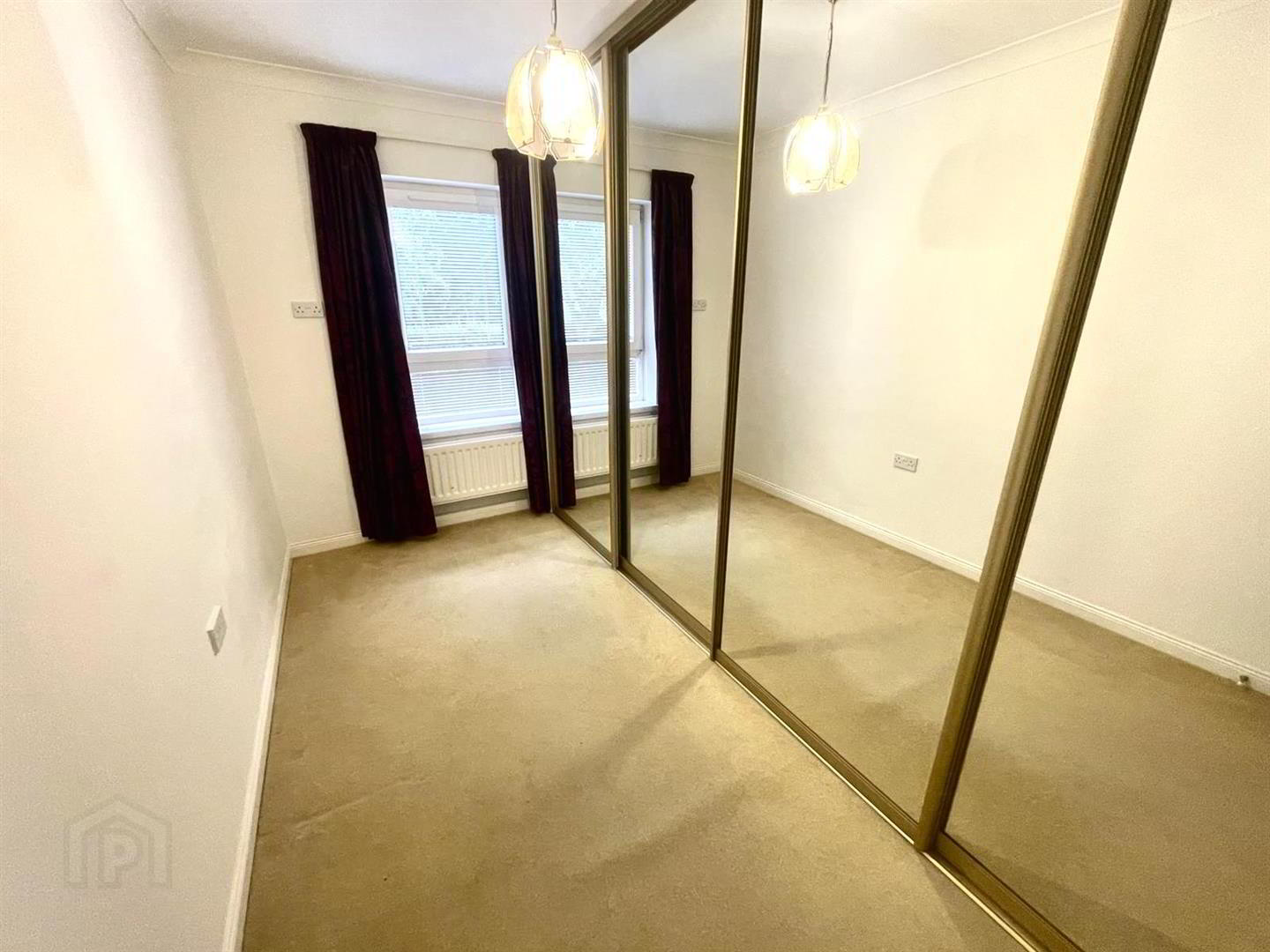 Apt 4, Knockdene Manor 7 of 11