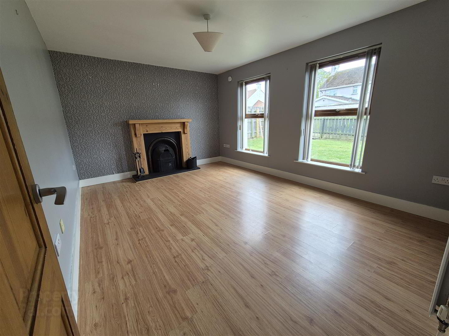 15 Armstrong Avenue 3 of 9