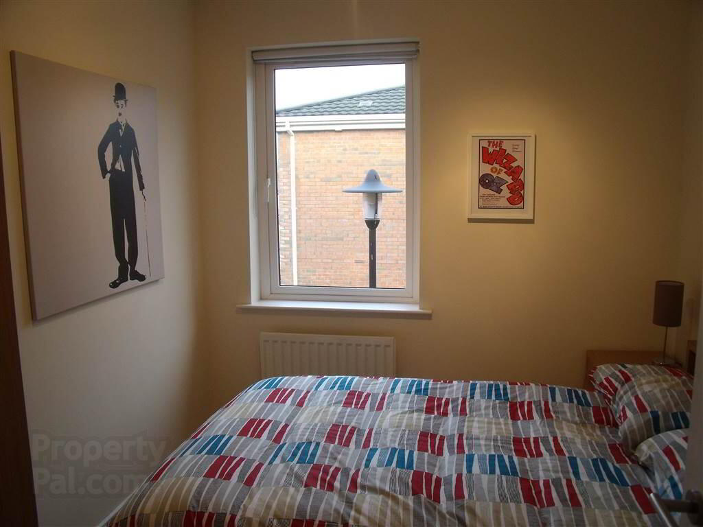 Apt 5, Tivoli Court 7 of 10