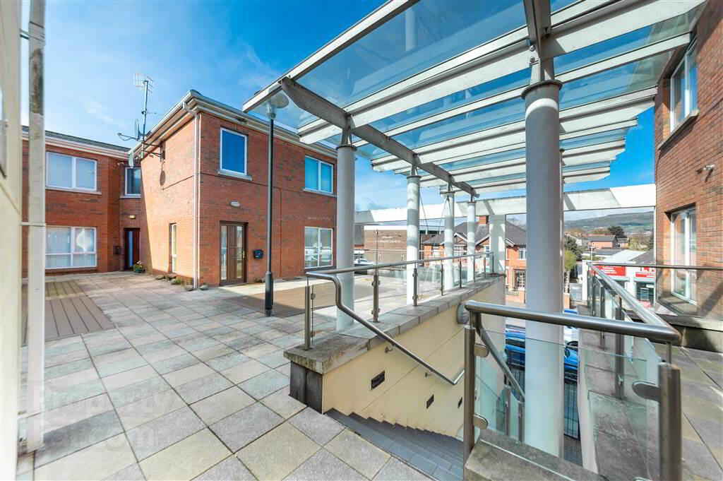 Apt 5, Tivoli Court 10 of 10