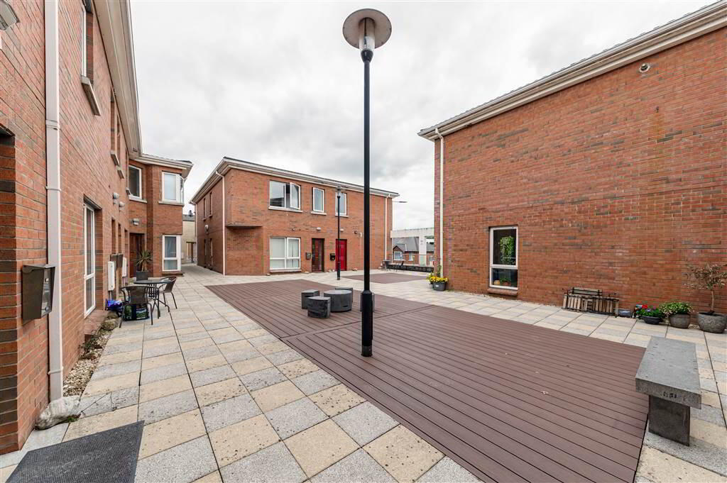 Apt 5, Tivoli Court 22 of 23