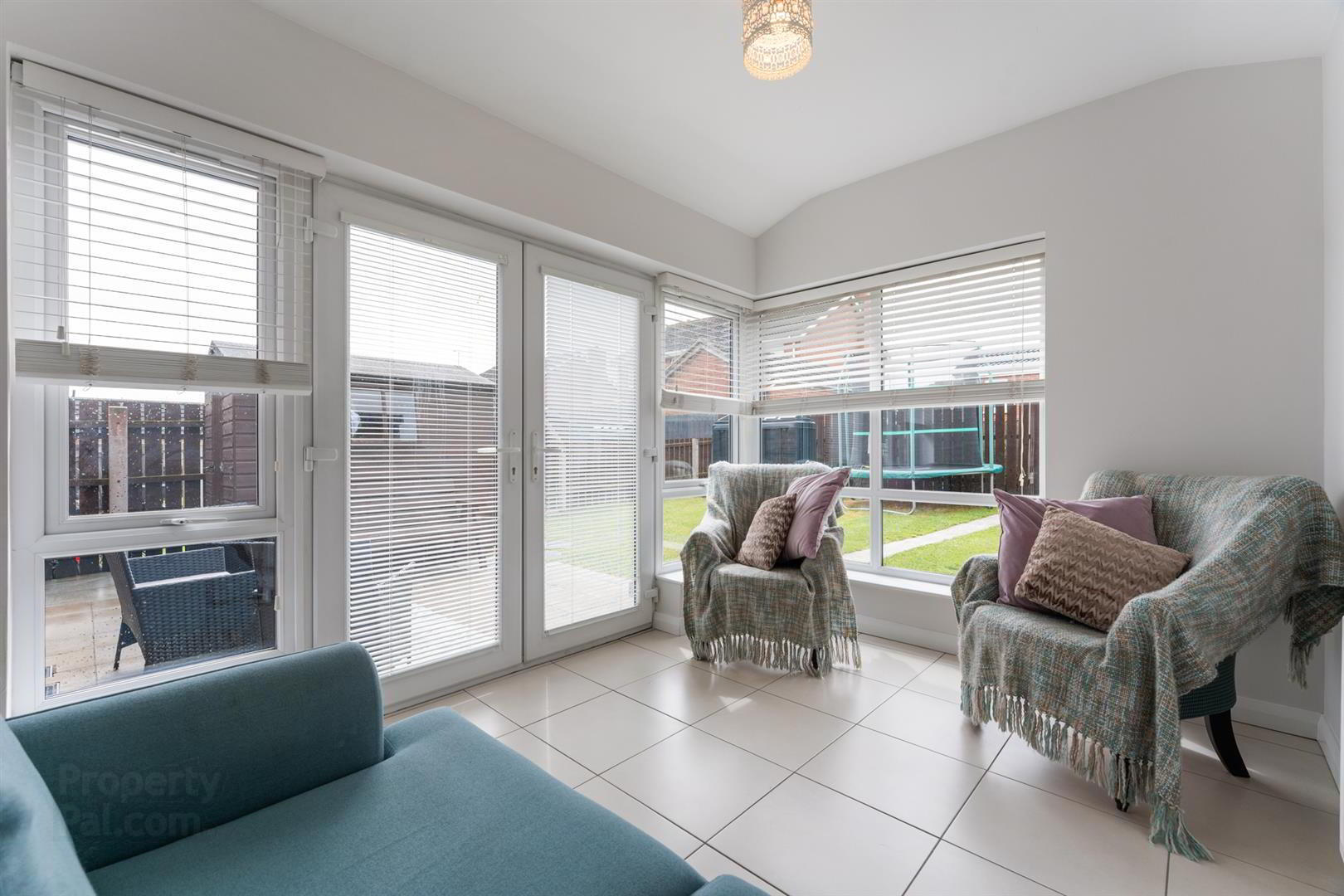 12 Millbank Grove 11 of 29