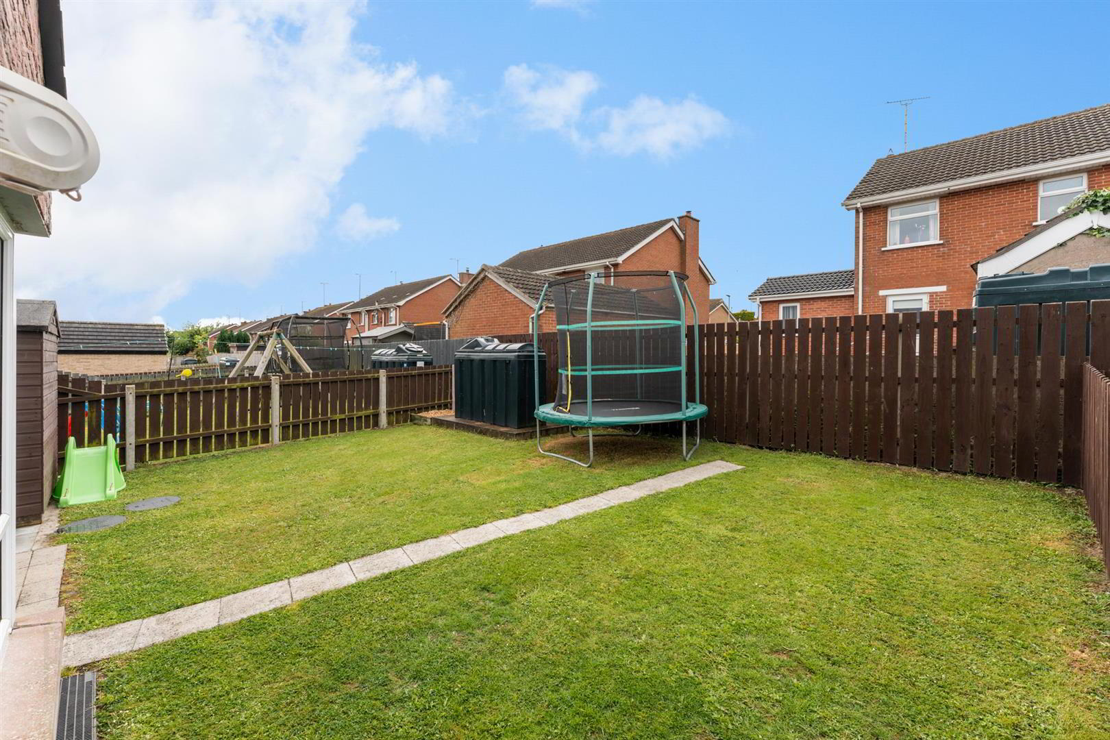 12 Millbank Grove 26 of 29