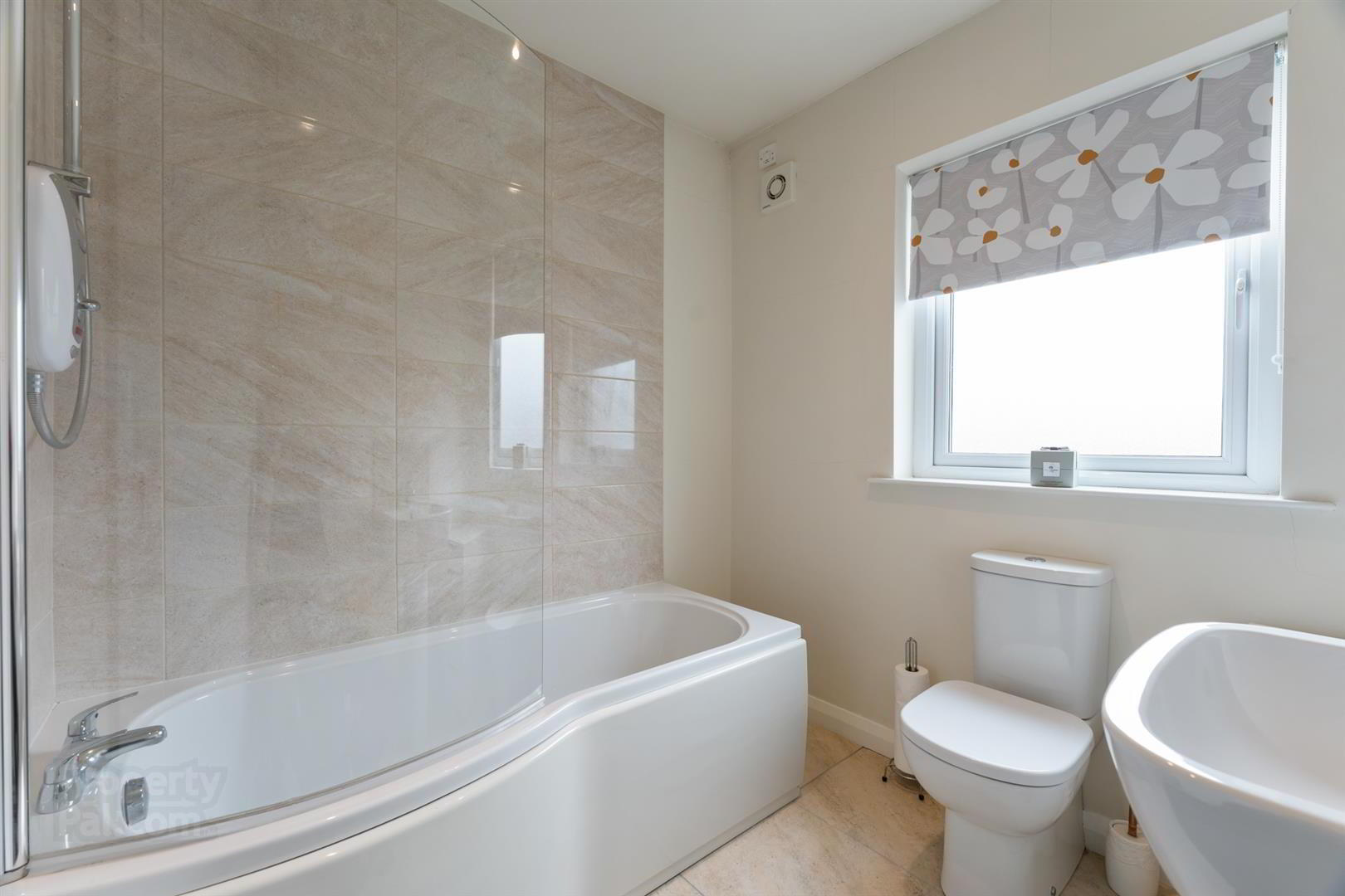 12 Millbank Grove 20 of 29