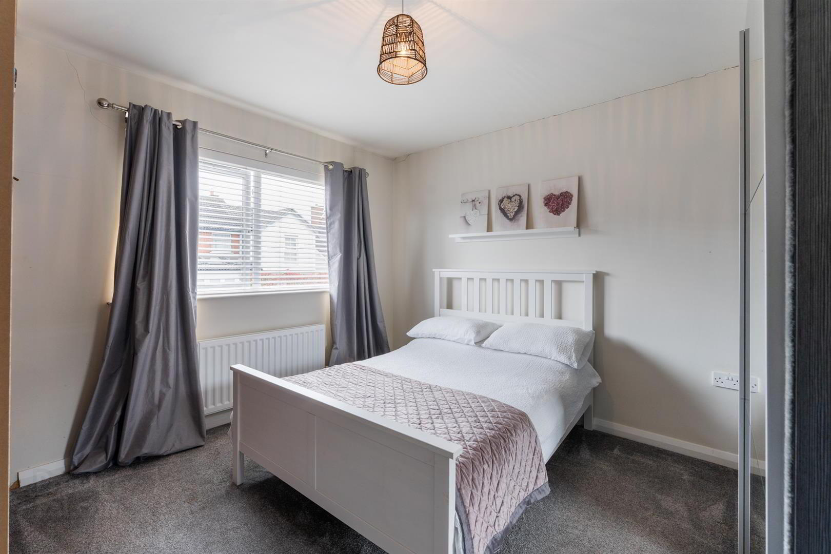12 Millbank Grove 18 of 29
