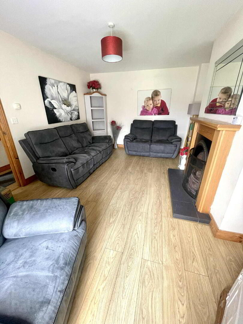 4 Ivy Mead Court 5 of 17