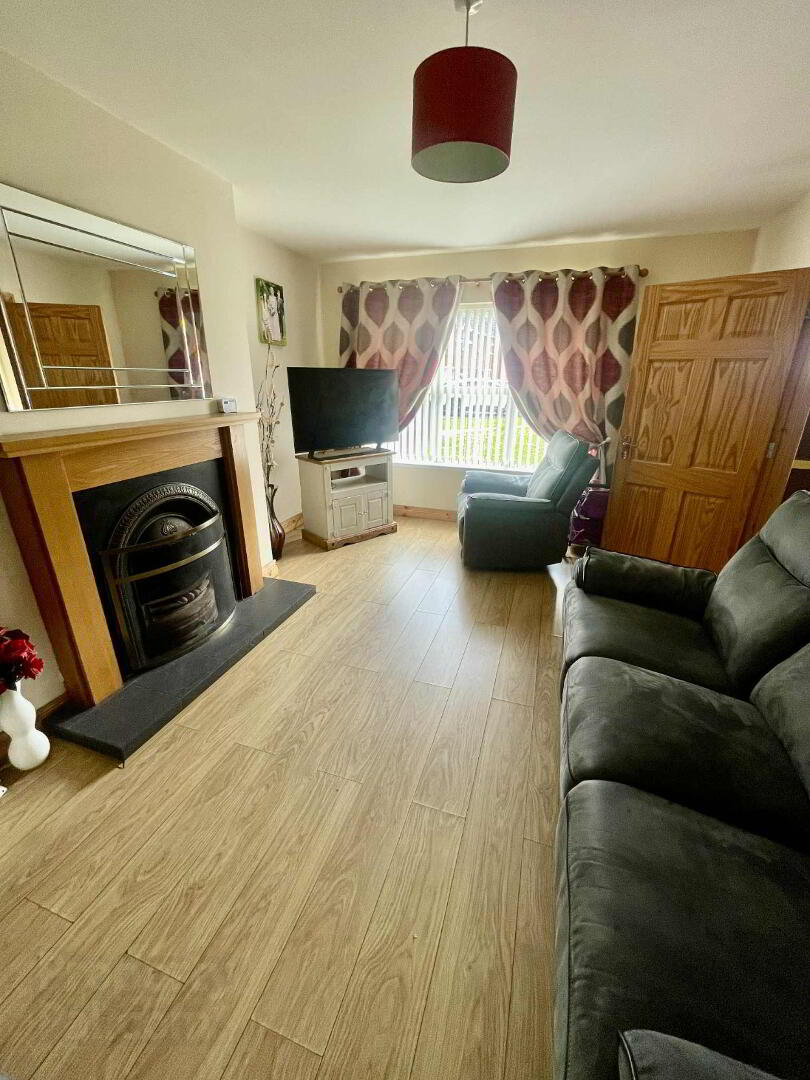 4 Ivy Mead Court 6 of 17