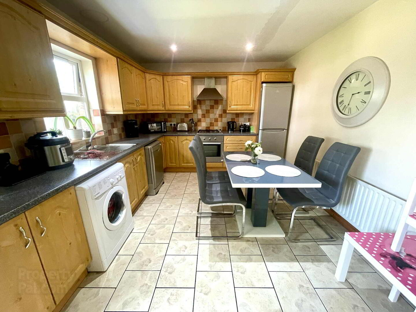 4 Ivy Mead Court 8 of 17