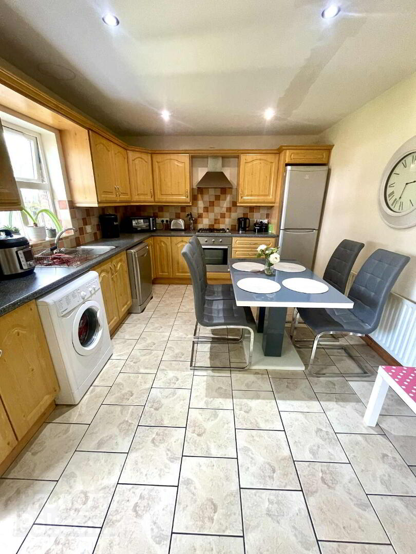 4 Ivy Mead Court 9 of 17