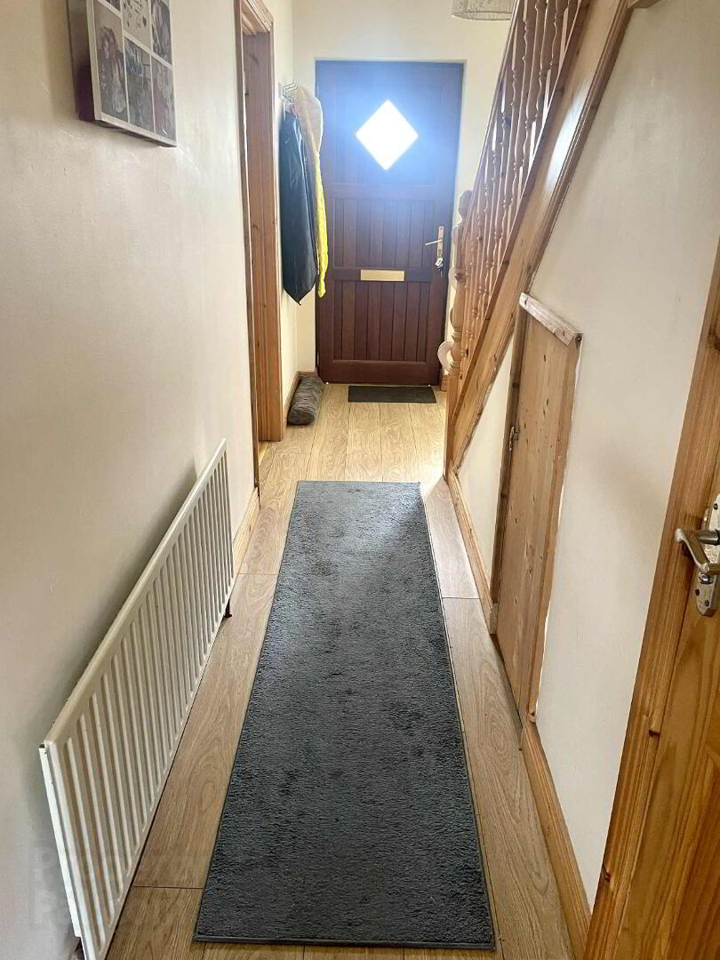 4 Ivy Mead Court 3 of 17