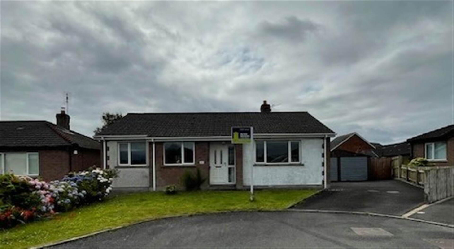 4 Regency Drive 1 of 15