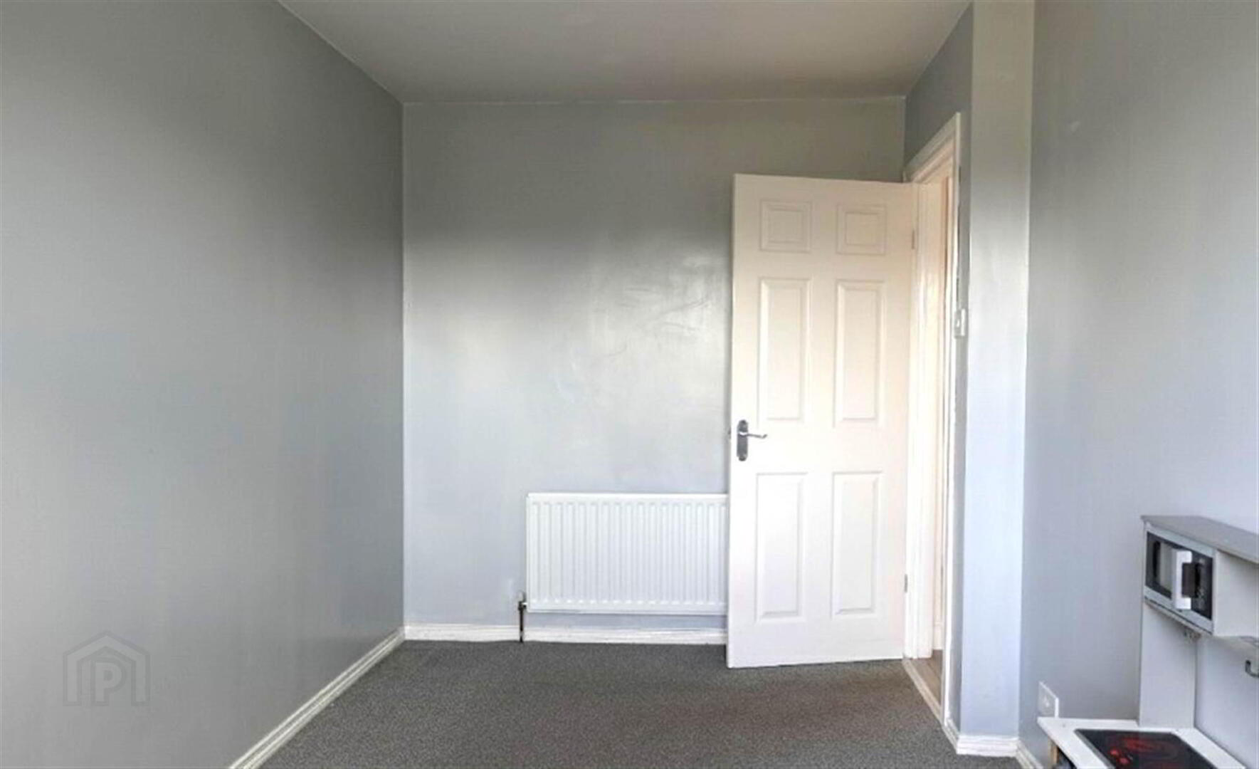 4 Regency Drive 7 of 11