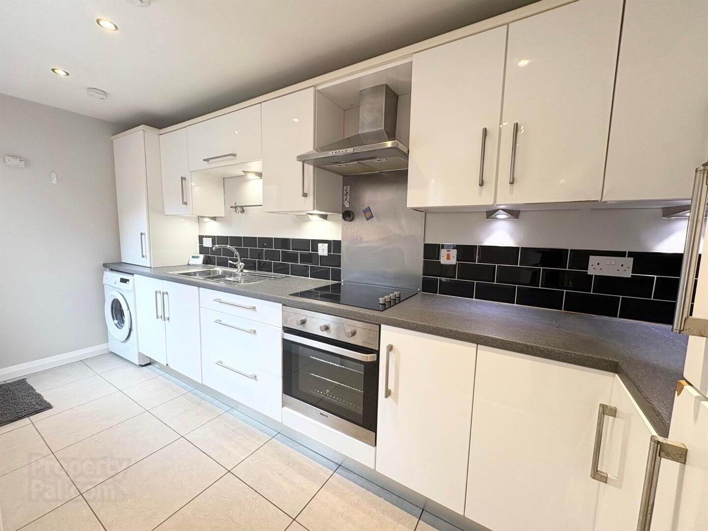 9 Pims Avenue 5 of 11