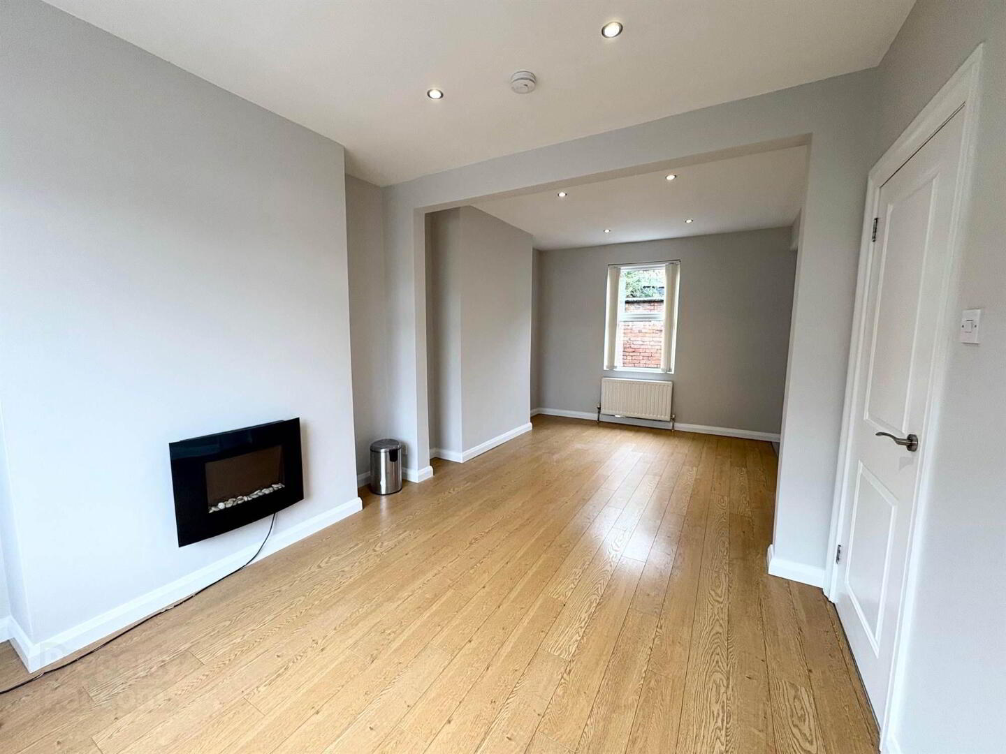 9 Pims Avenue 3 of 11