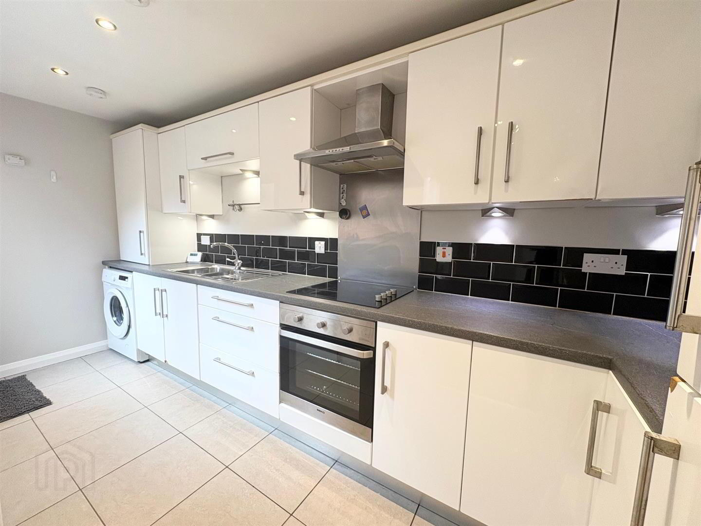 9 Pims Avenue 5 of 11