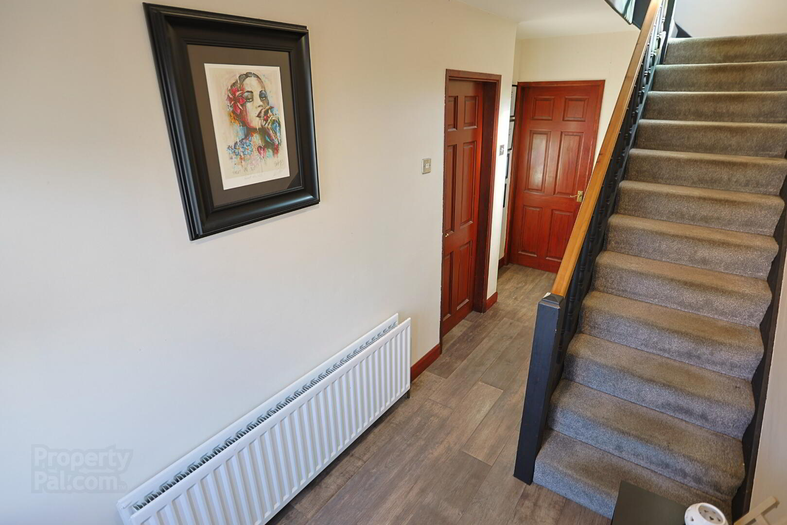 26 Oakleigh Park 7 of 44