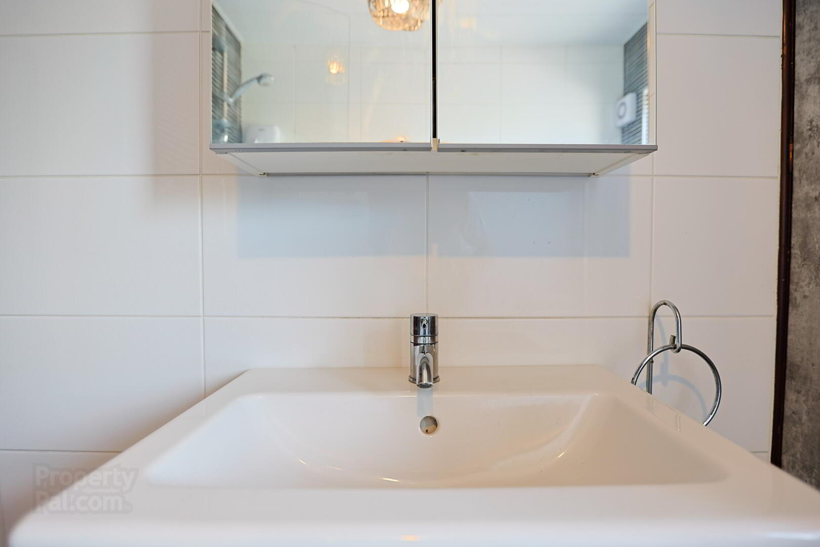 26 Oakleigh Park 34 of 44
