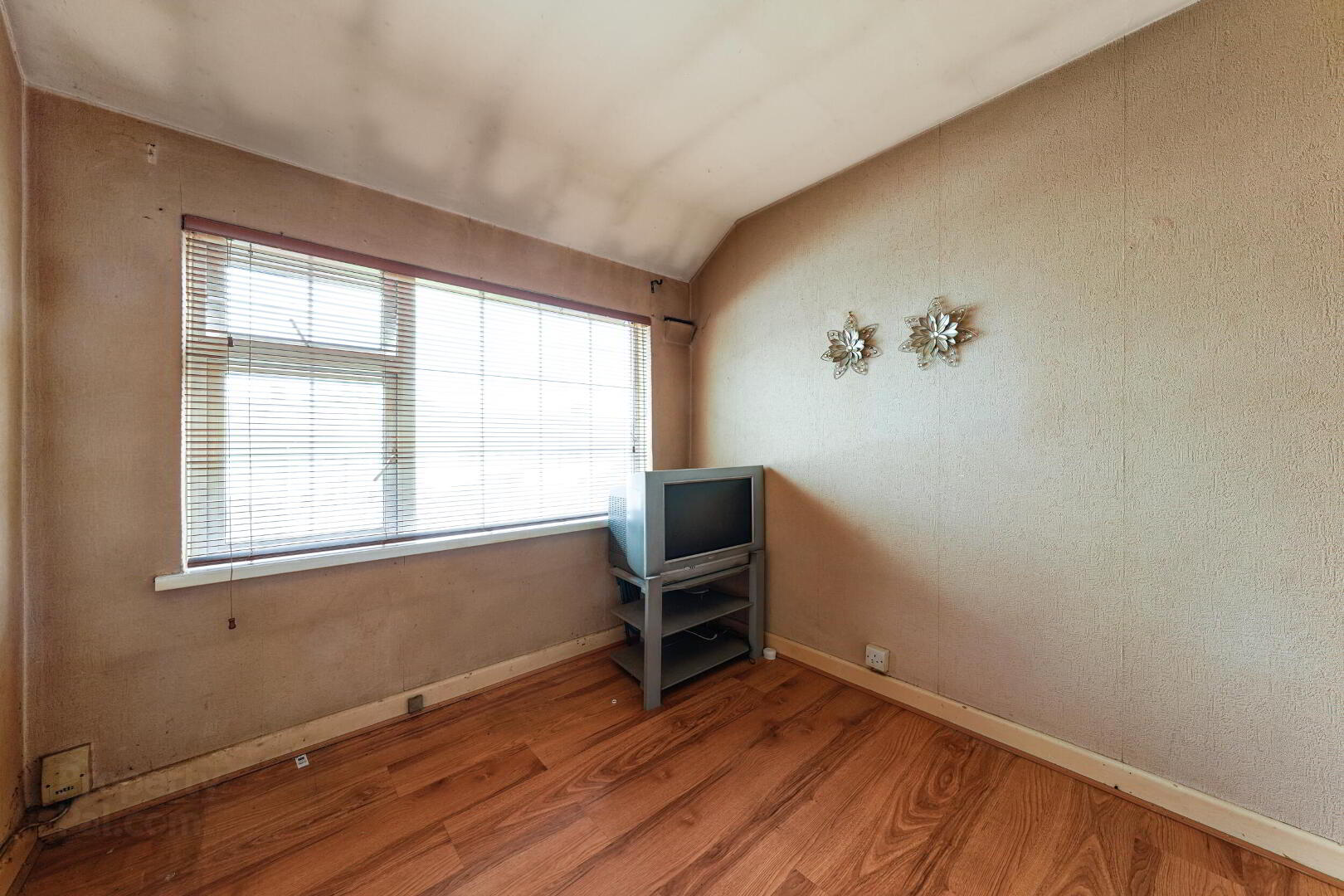 42 Kildonan Avenue 11 of 15