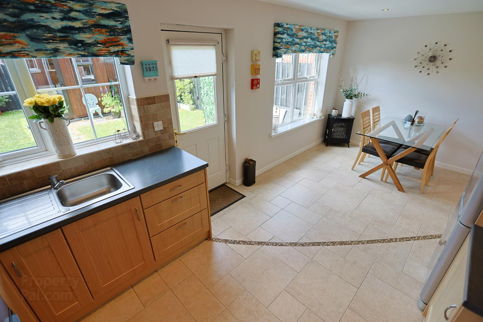 85 Roes Hill 10 of 49