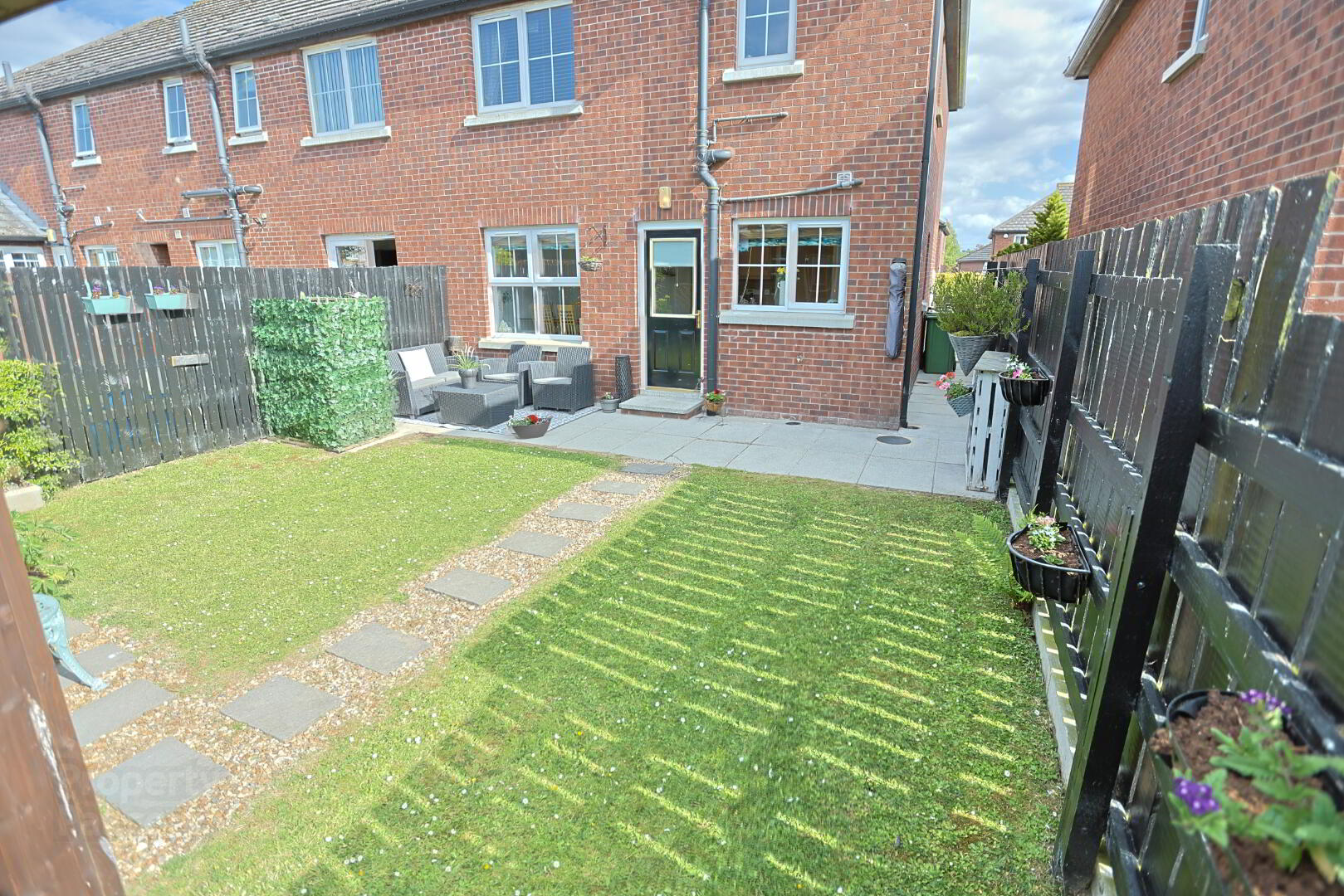 85 Roes Hill 49 of 49