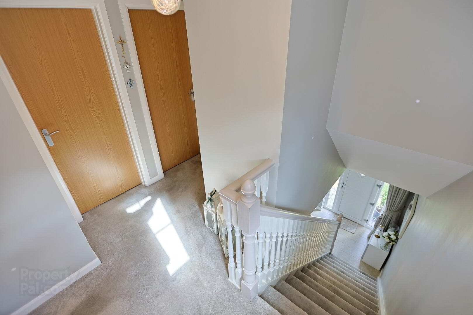85 Roes Hill 20 of 49