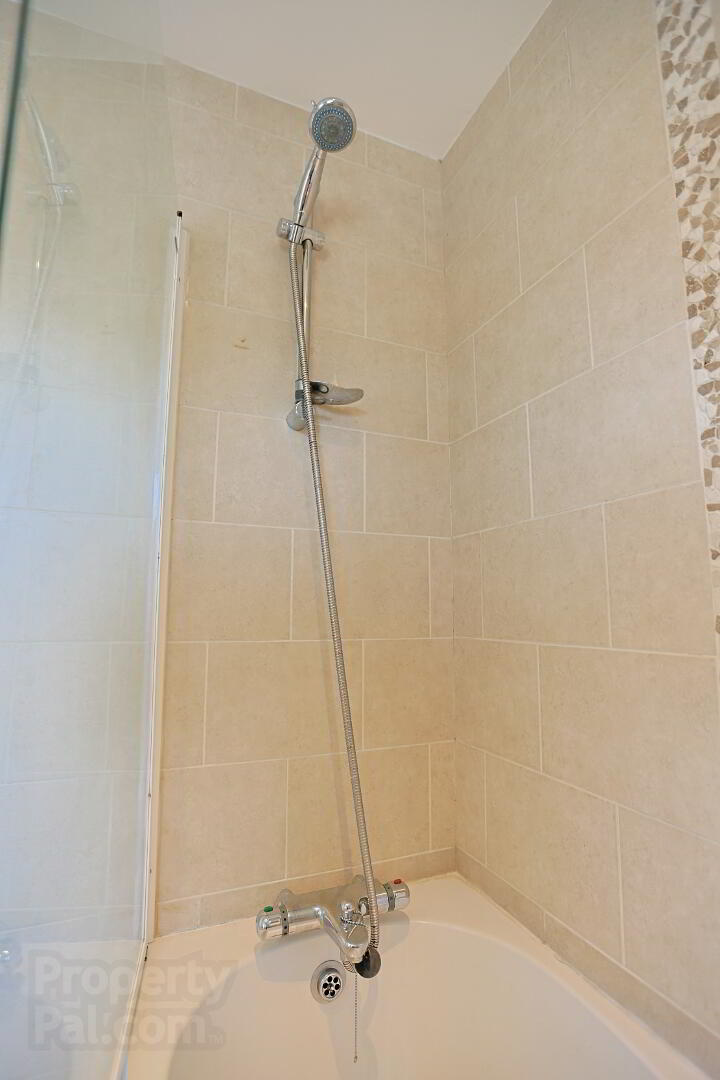 85 Roes Hill 41 of 49