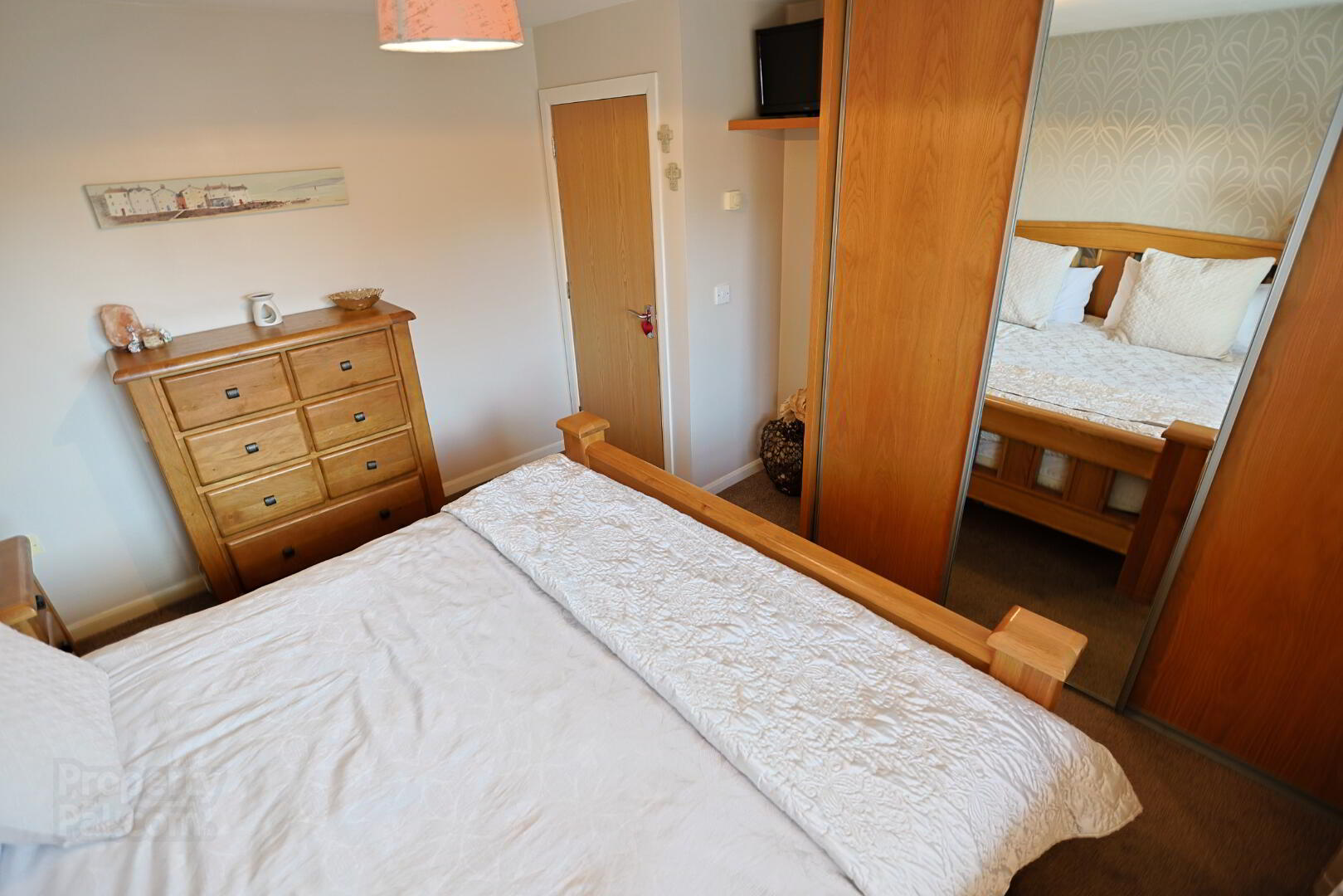 85 Roes Hill 24 of 49