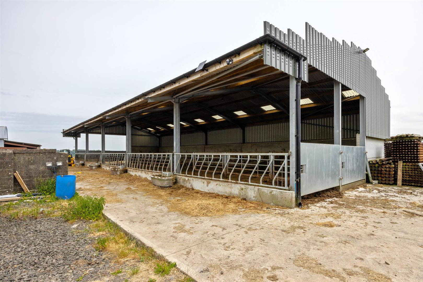 Land, Yard & Outbuildings At 8 of 14