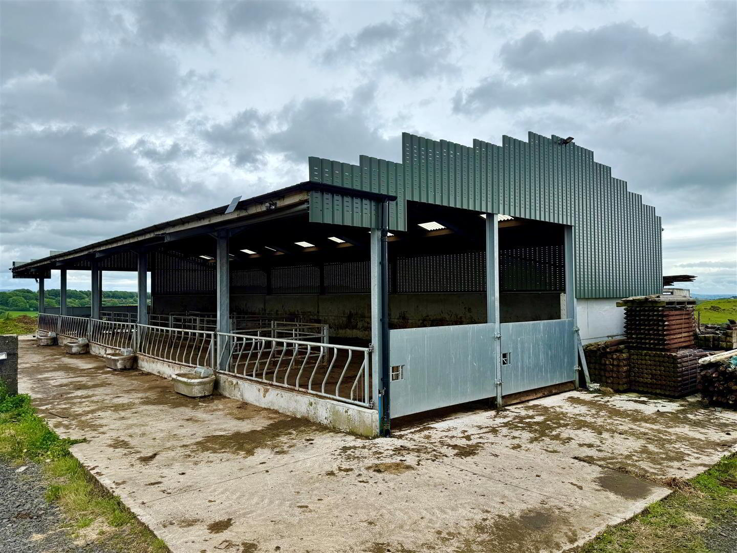 Land, Yard & Outbuildings At 8 of 14
