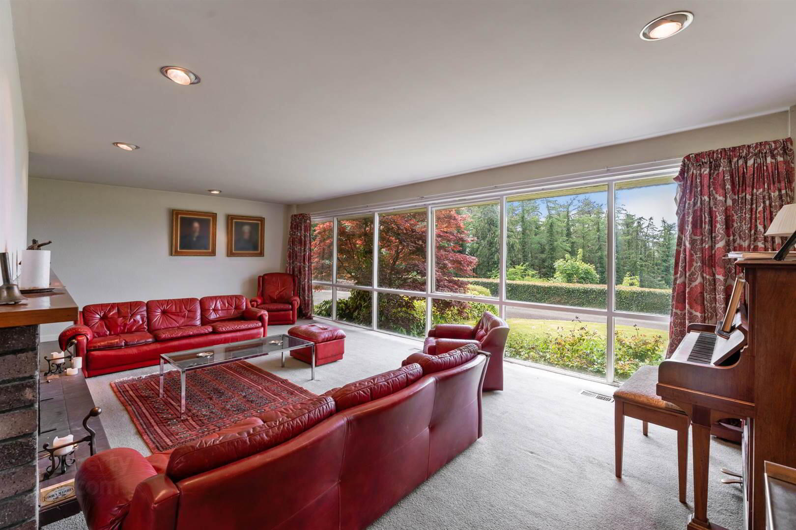 "Glenshee", 72 Quarry Road 6 of 19