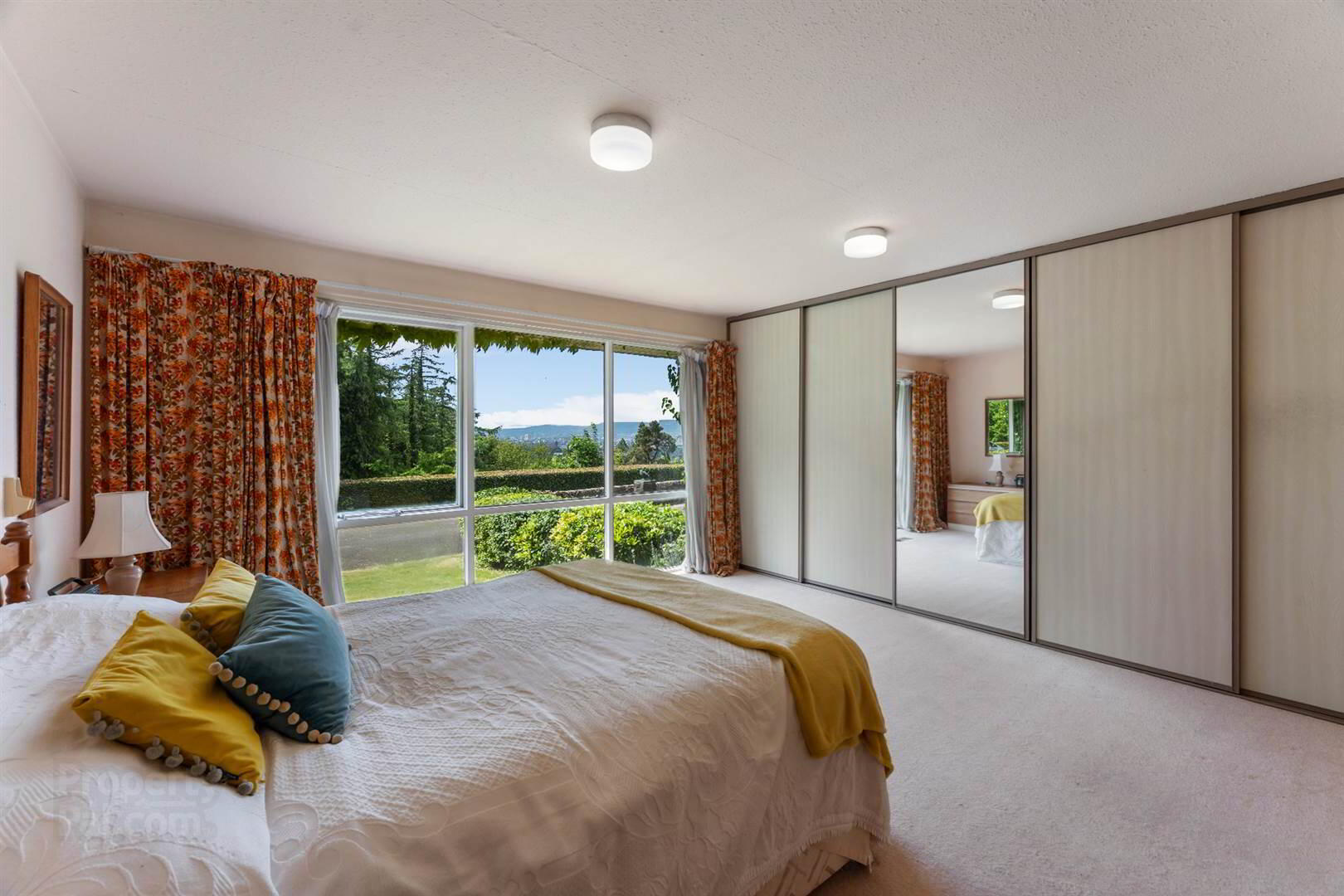 "Glenshee", 72 Quarry Road 12 of 19