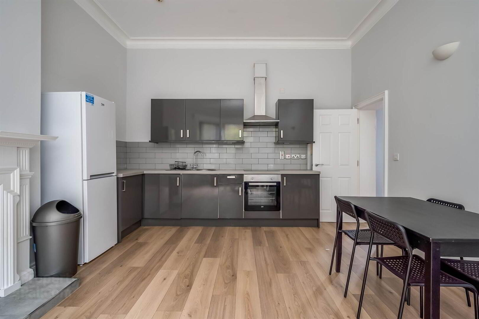 Apt 1, 62 Malone Road 7 of 12