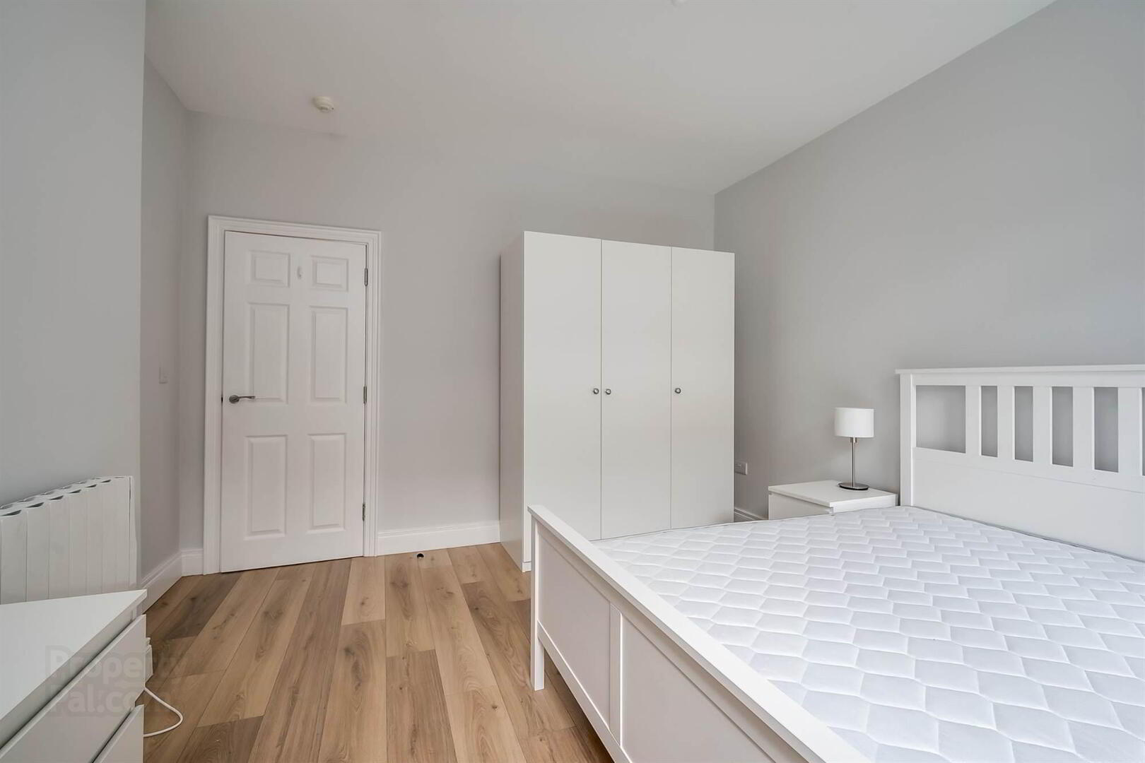 Apt 1, 62 Malone Road 9 of 12