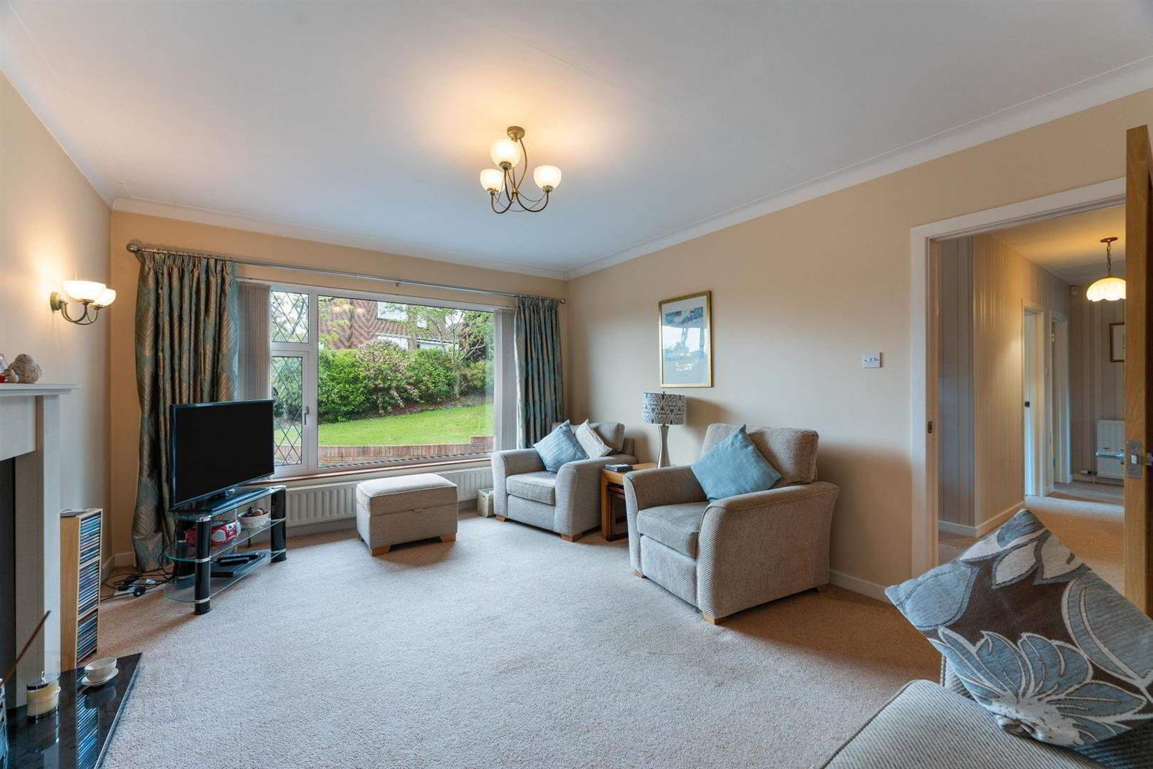 13 Grange Avenue 5 of 26