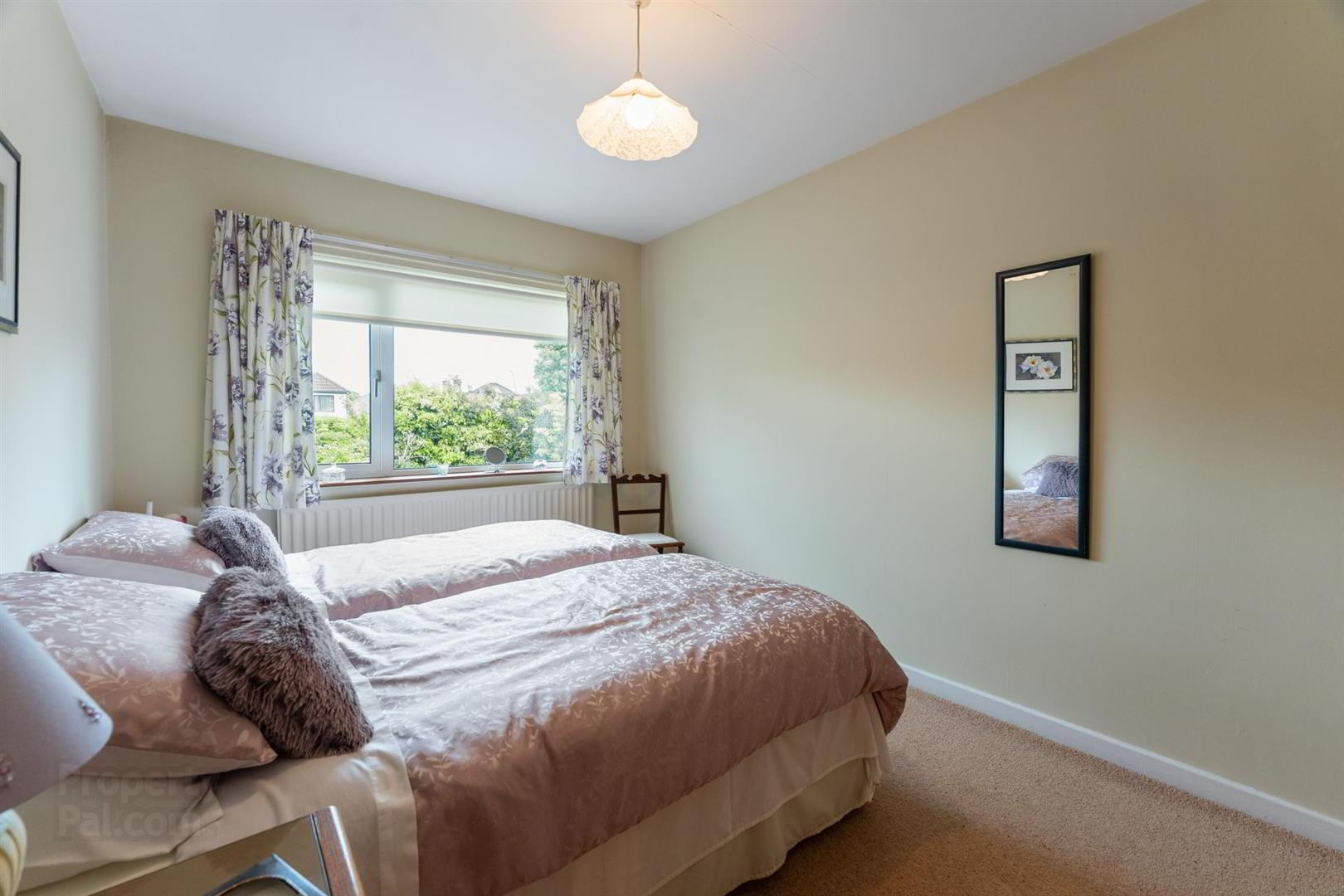 13 Grange Avenue 14 of 26