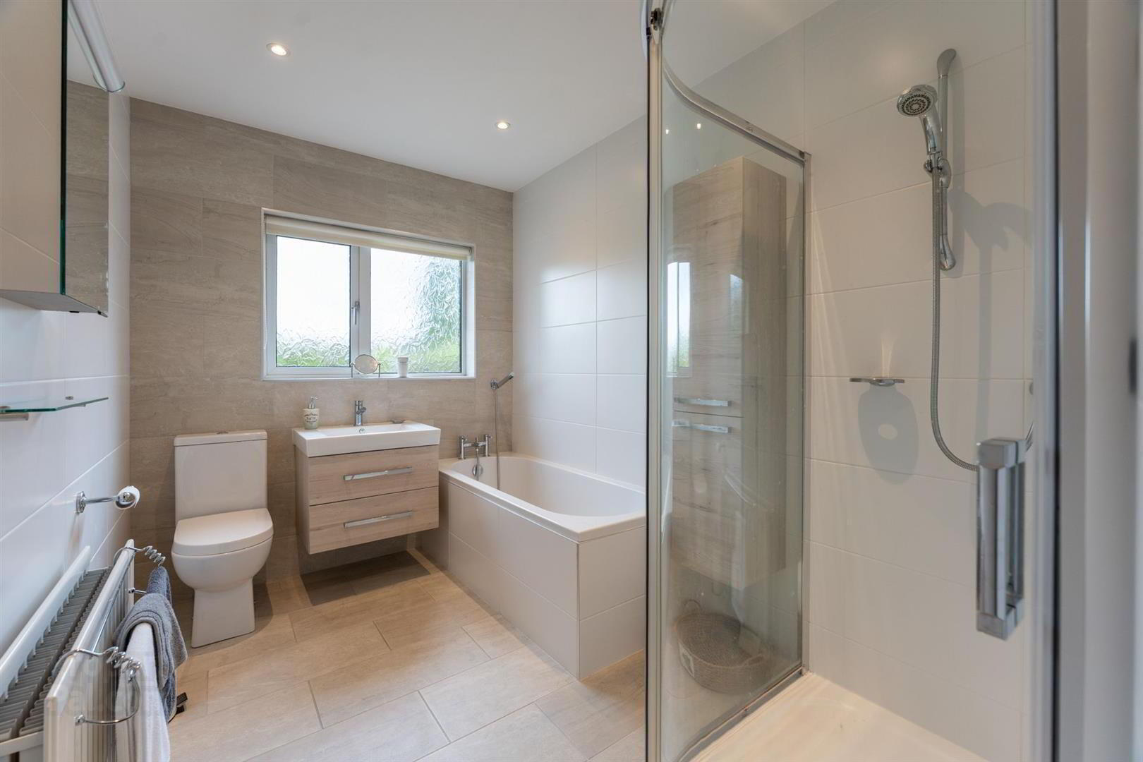 13 Grange Avenue 18 of 26