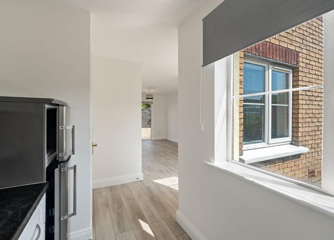 6 Ivy Grove 6 of 14