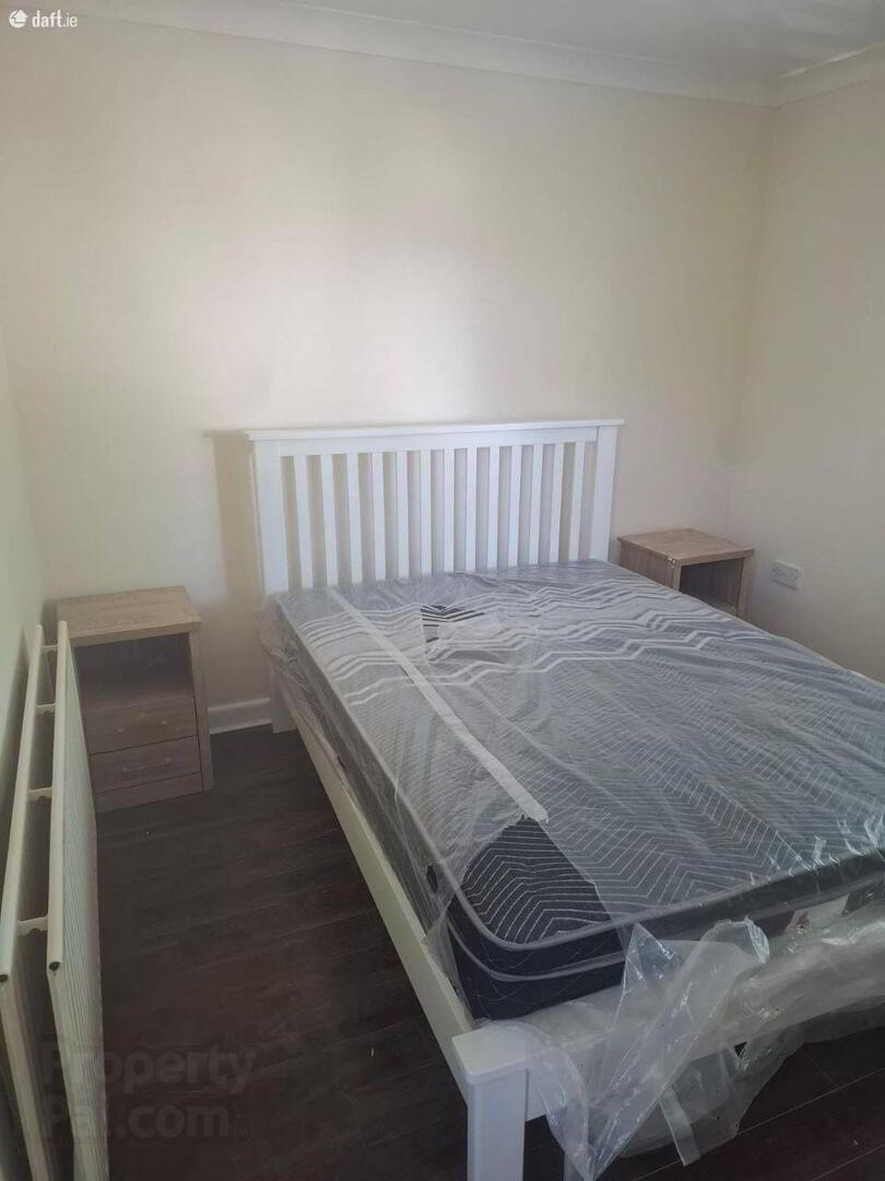 Apartment 5 Woodville Lodge 93 Belmont Avenue 7 of 10