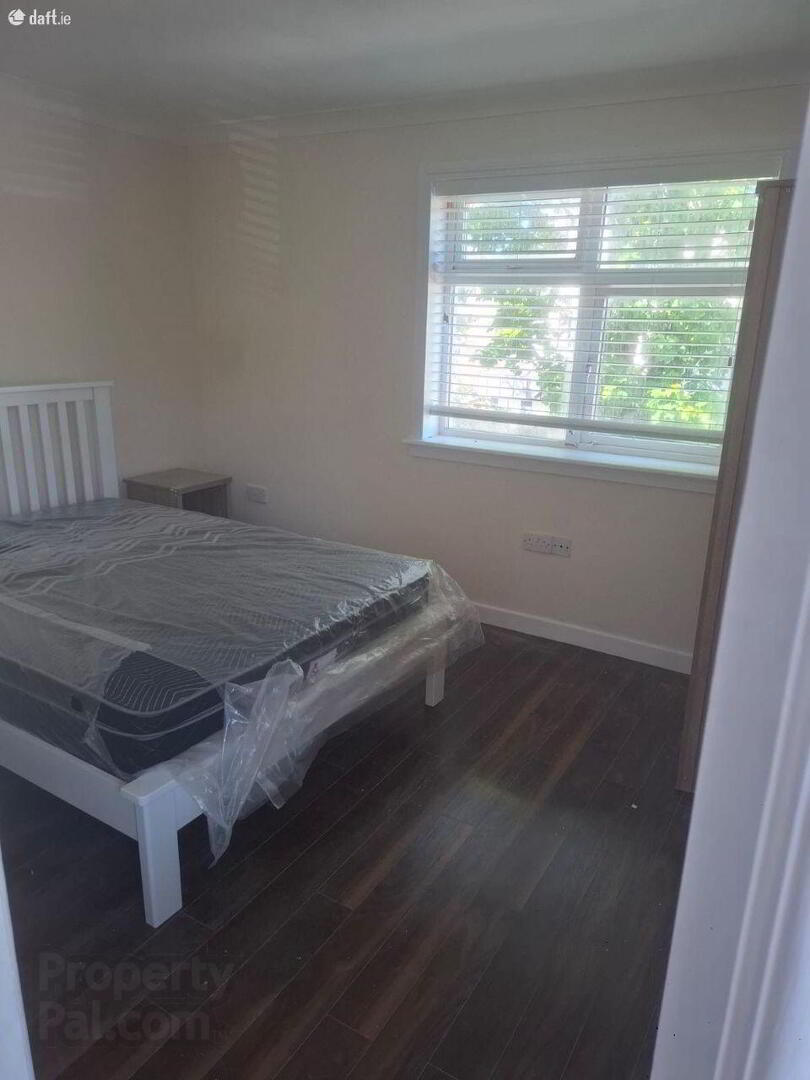 Apartment 5 Woodville Lodge 93 Belmont Avenue 8 of 10