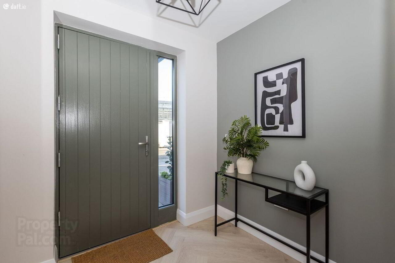 4 Ormond Avenue 3 of 48