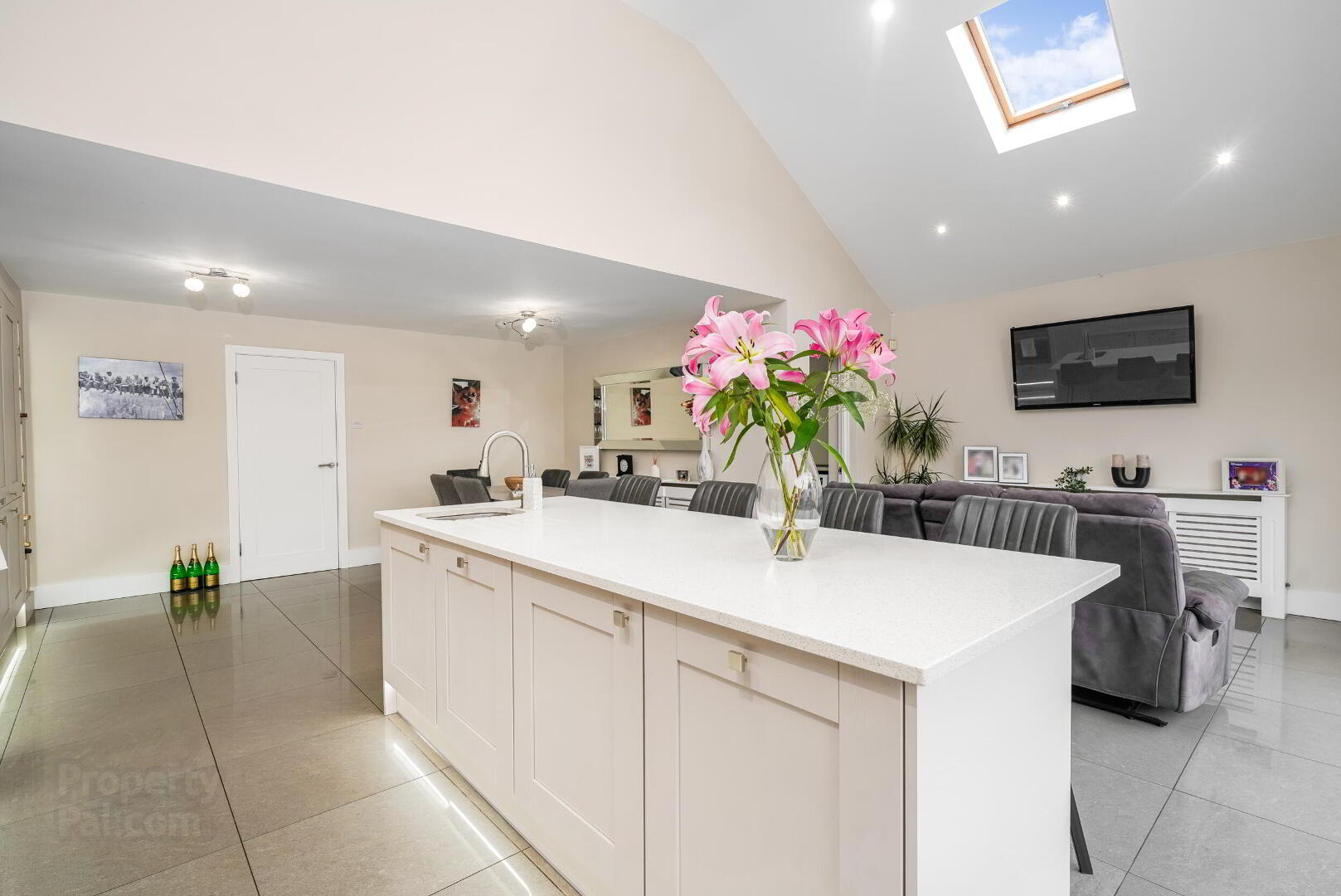 17 Lindisfarne Park 16 of 33