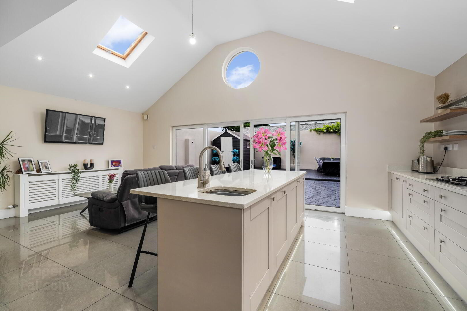 17 Lindisfarne Park 17 of 33