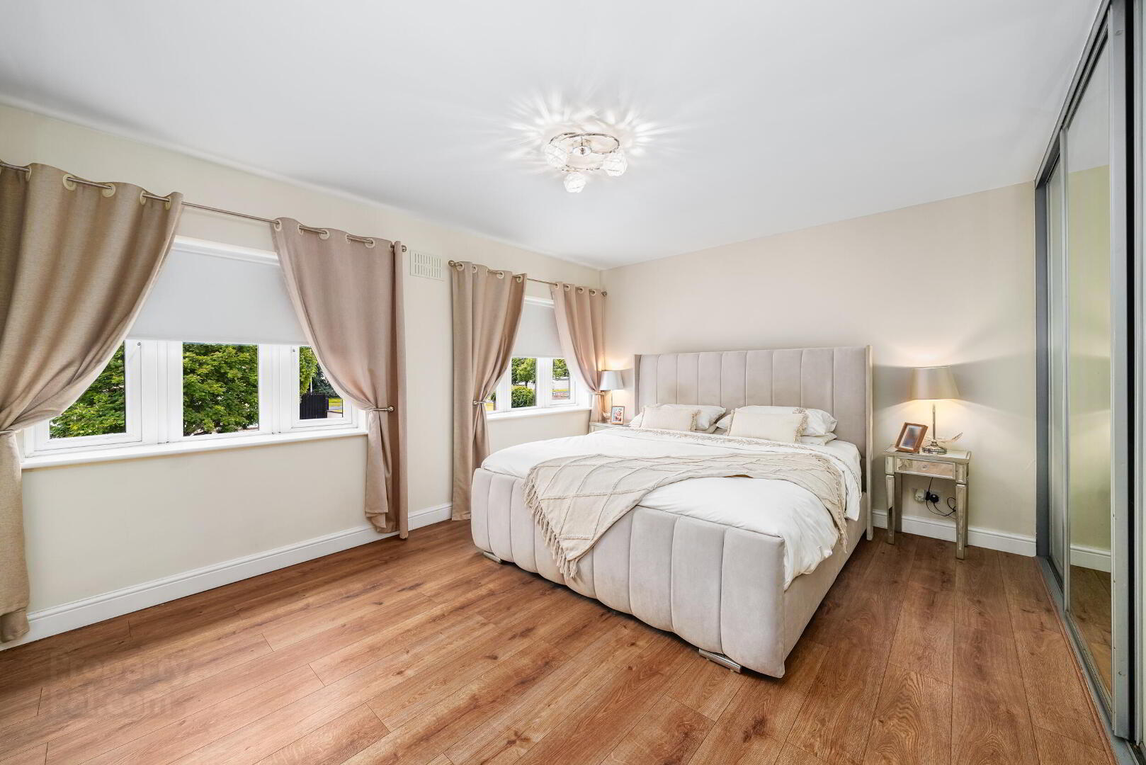 17 Lindisfarne Park 21 of 33