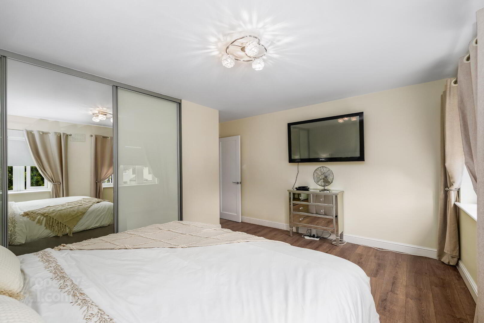17 Lindisfarne Park 23 of 33