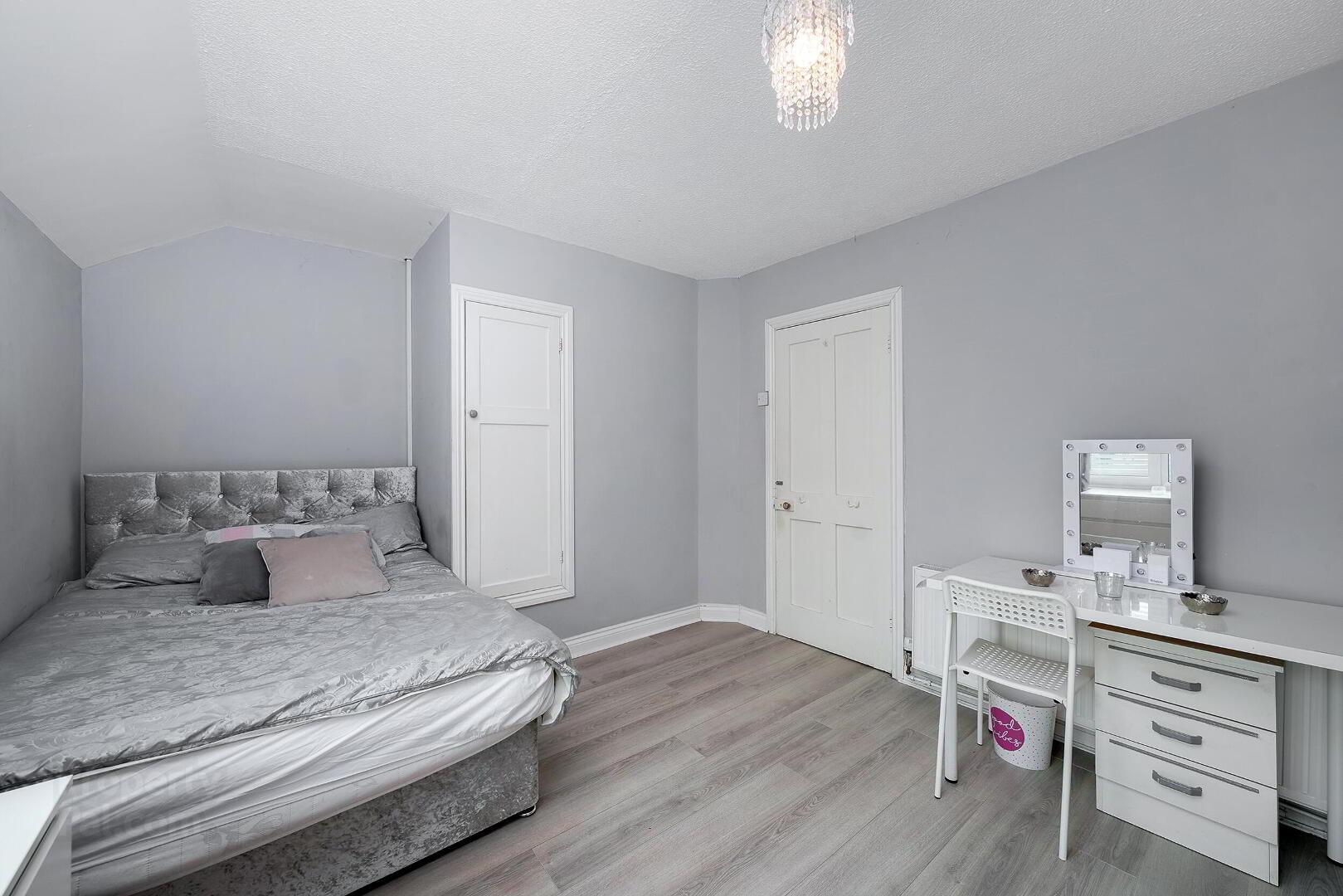 172 Le Fanu Road 14 of 24