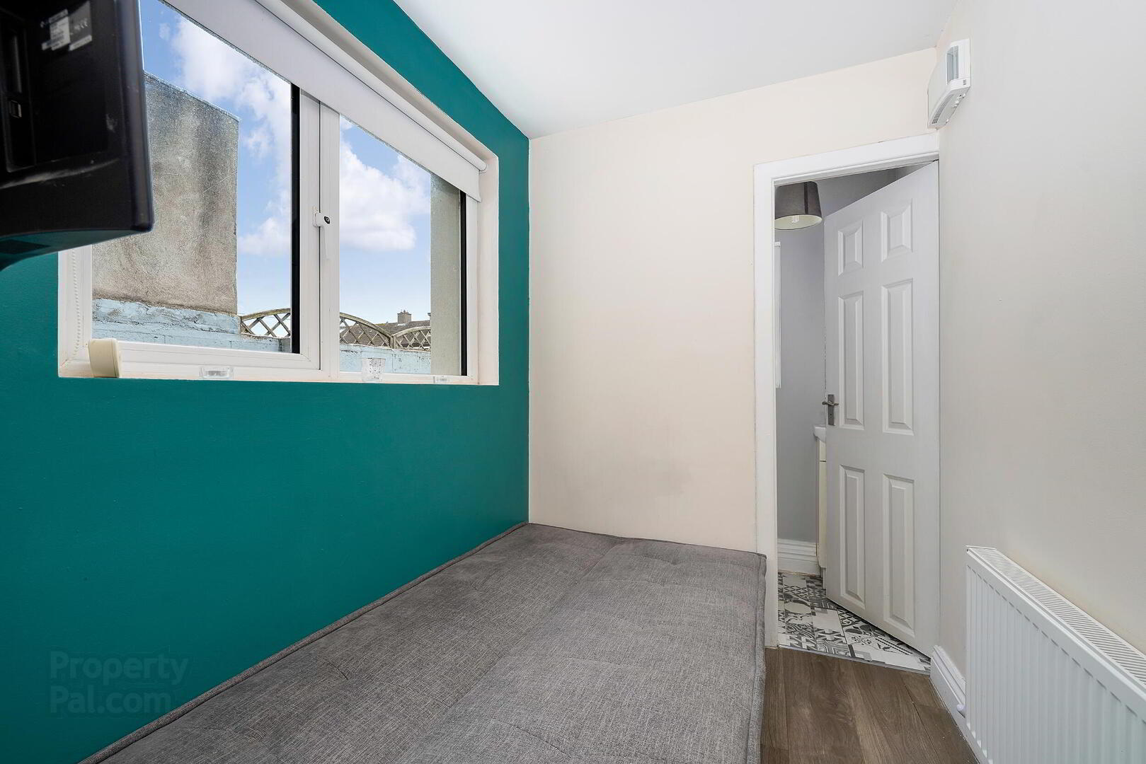 172 Le Fanu Road 17 of 24