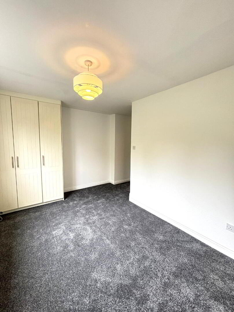 Delhurst Avenue 6 of 13