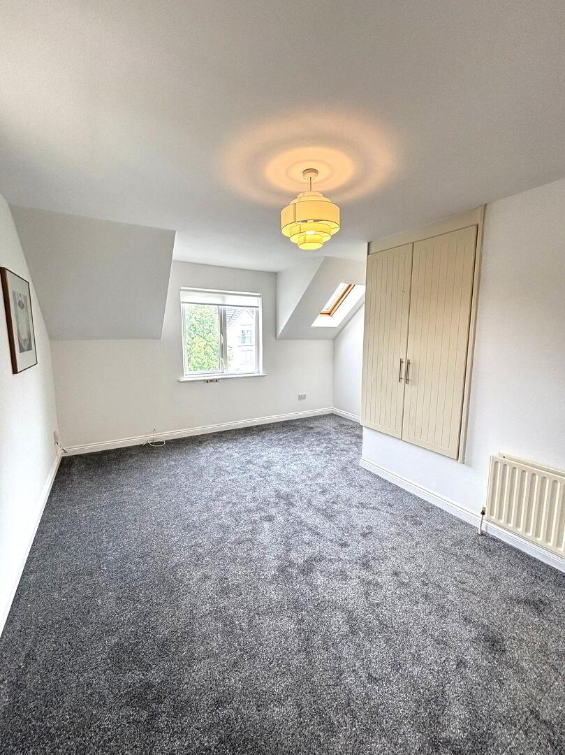 Delhurst Avenue 11 of 13
