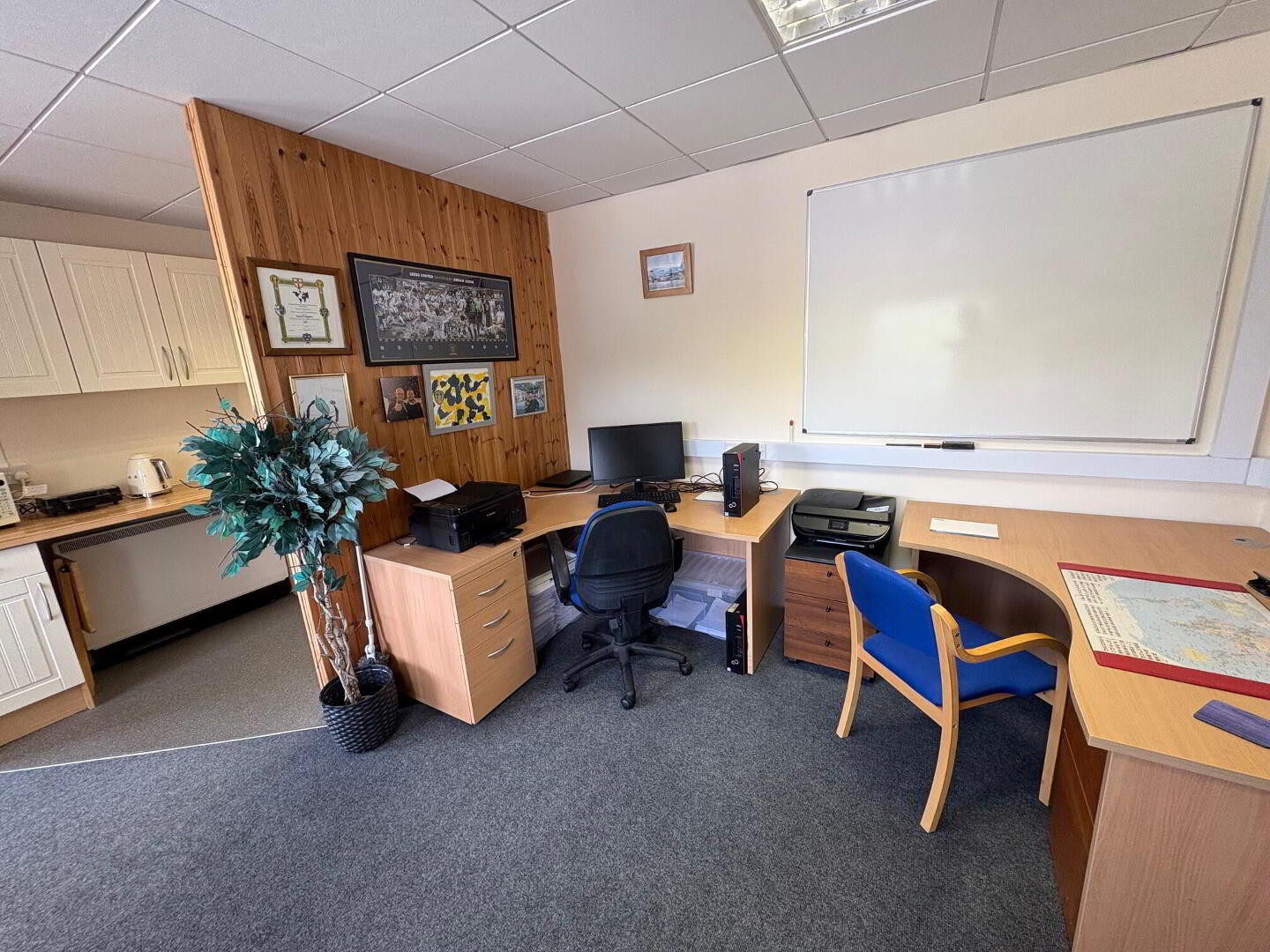 11 Suite Block, 1 Broomhall Business Park 6 of 6